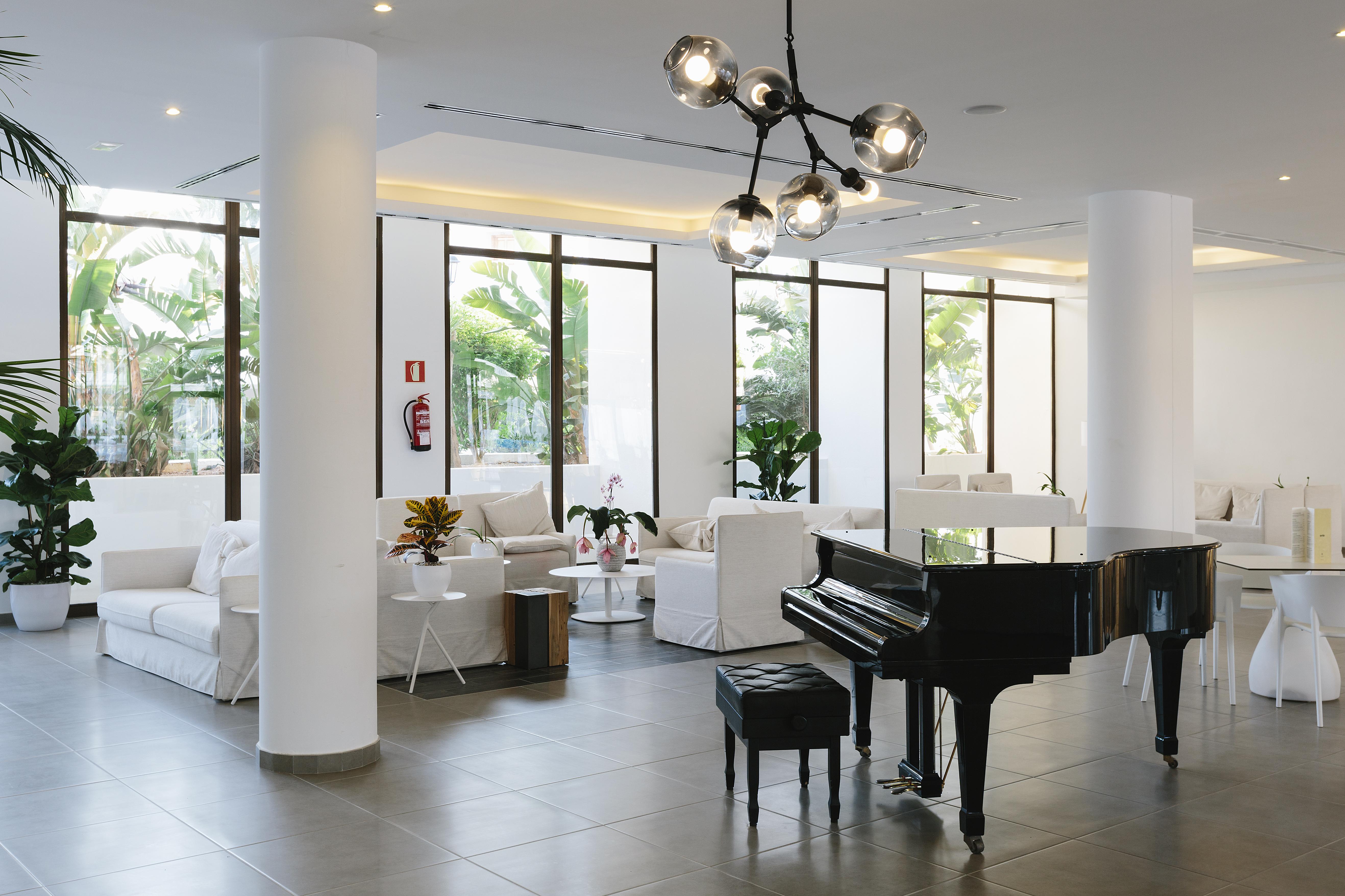 Hotel Aluasoul Ibiza - Adults Only Es Cana Esterno foto