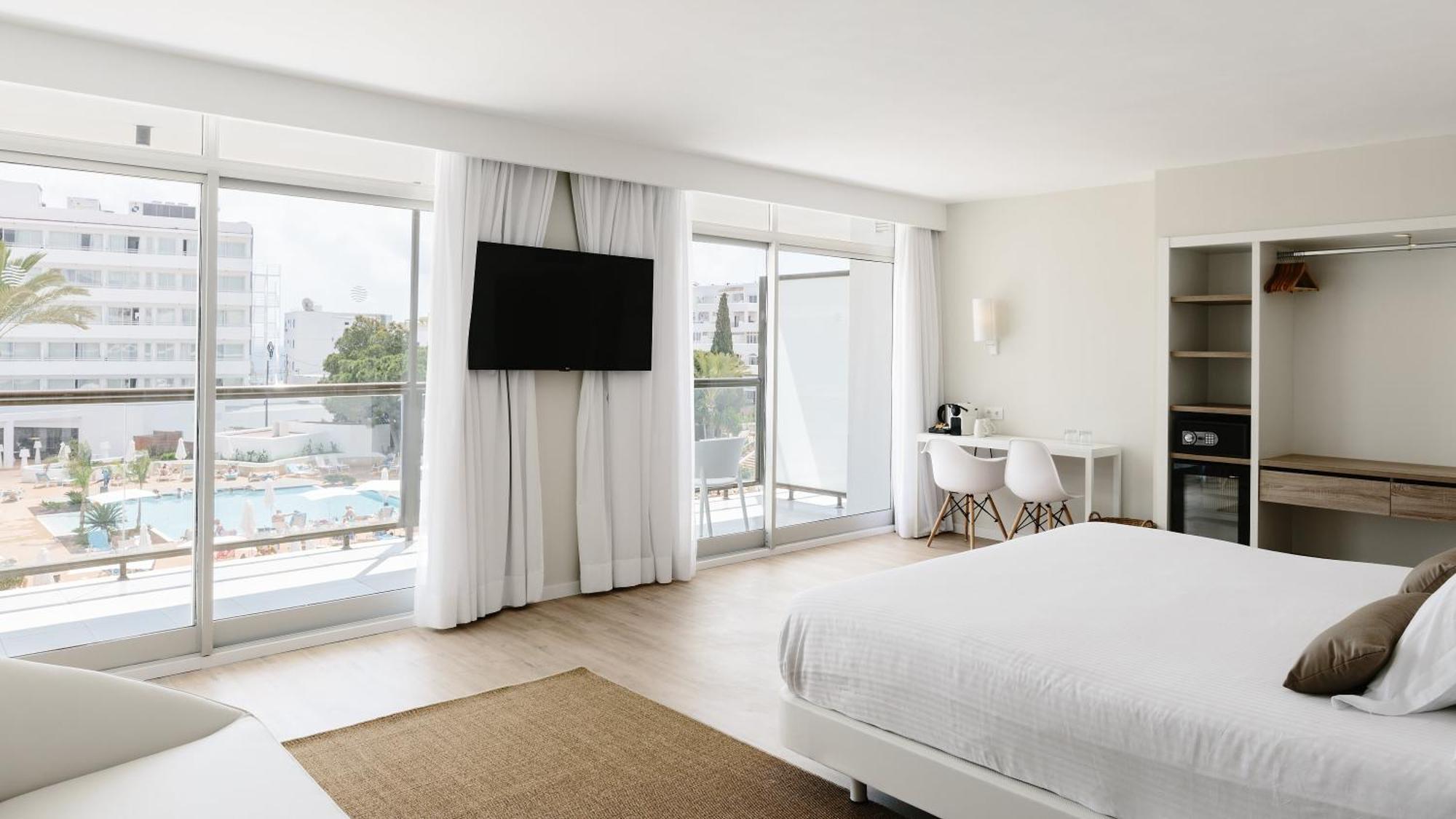 Hotel Aluasoul Ibiza - Adults Only Es Cana Esterno foto