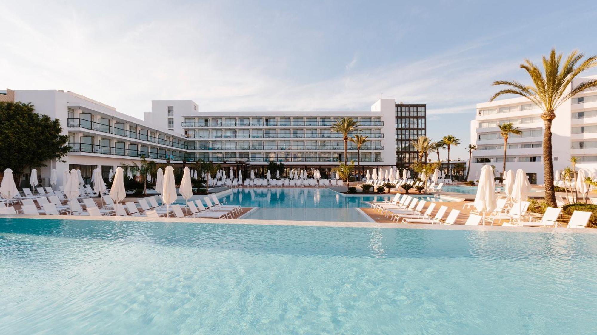 Hotel Aluasoul Ibiza - Adults Only Es Cana Esterno foto